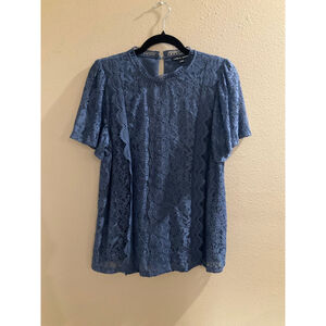 Cable Gauge Large Blue lace top with keyhole detail.